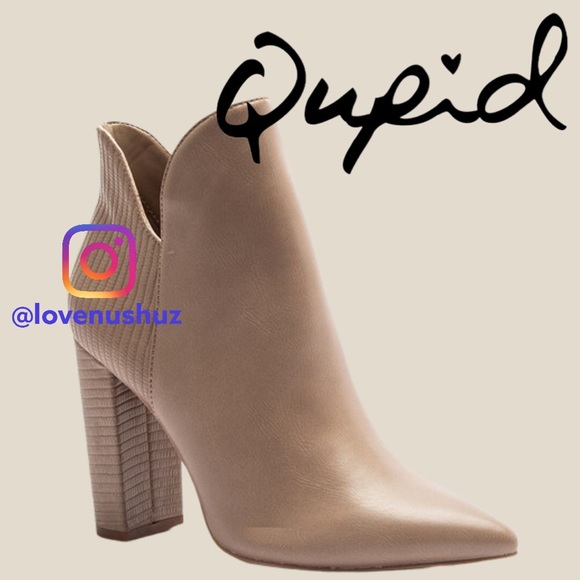 Qupid Signal Taupe Textured Chunky Heel Bootie - Picture 2 of 7